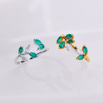 Lush Greenery | Natural Emerald & Diamond 18kt Yellow Gold Ring